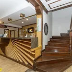 Hotel Grand Family