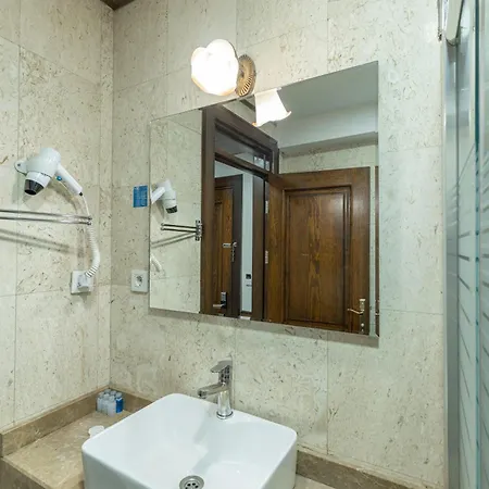 Hotel Grand Family 3*